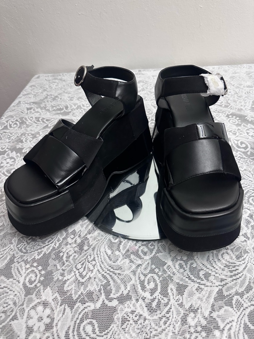 Current Mood Black Platform Sandal Heels